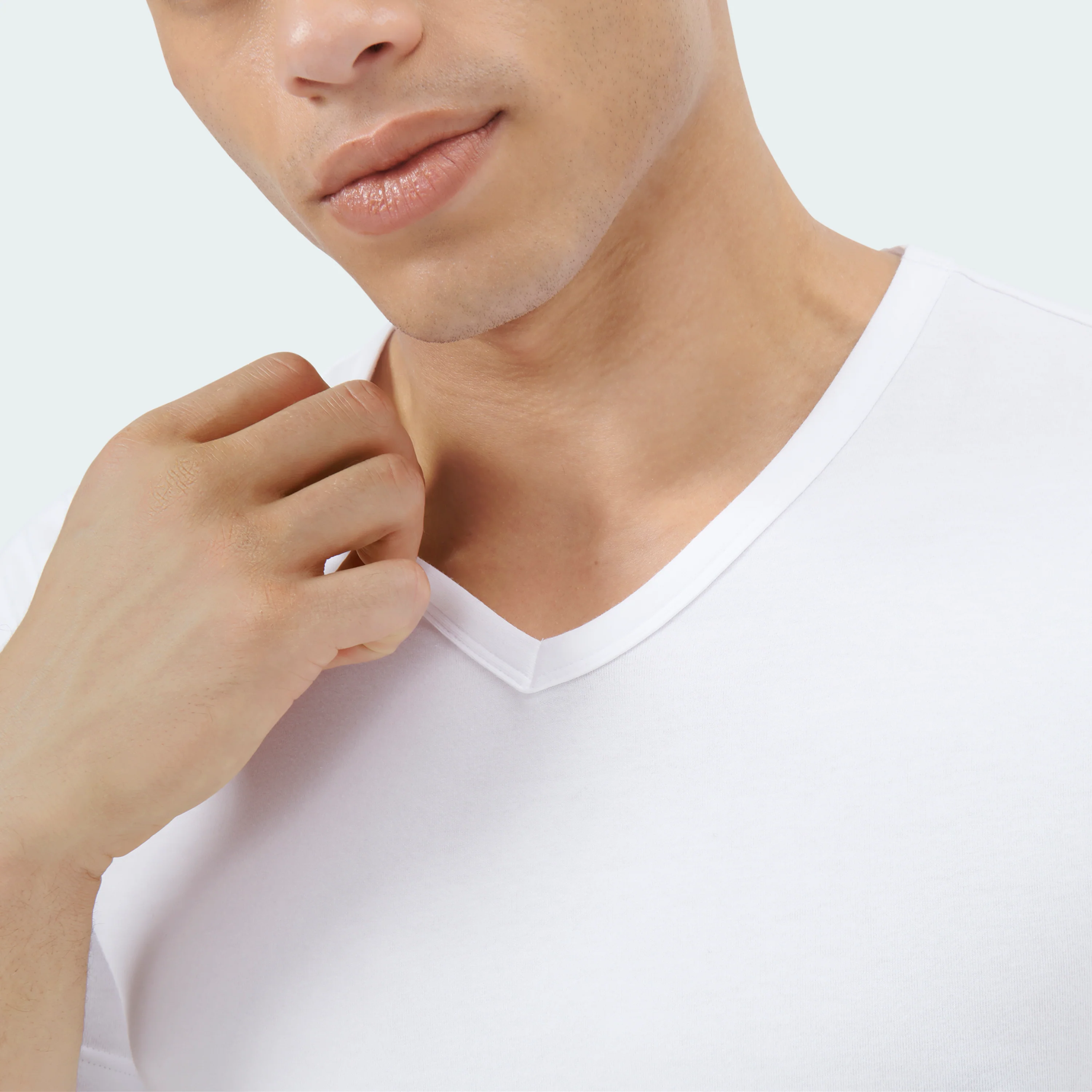 ACTIVE FLEX COTTON V NECK SHIRT 2 PAIRS - Image 4
