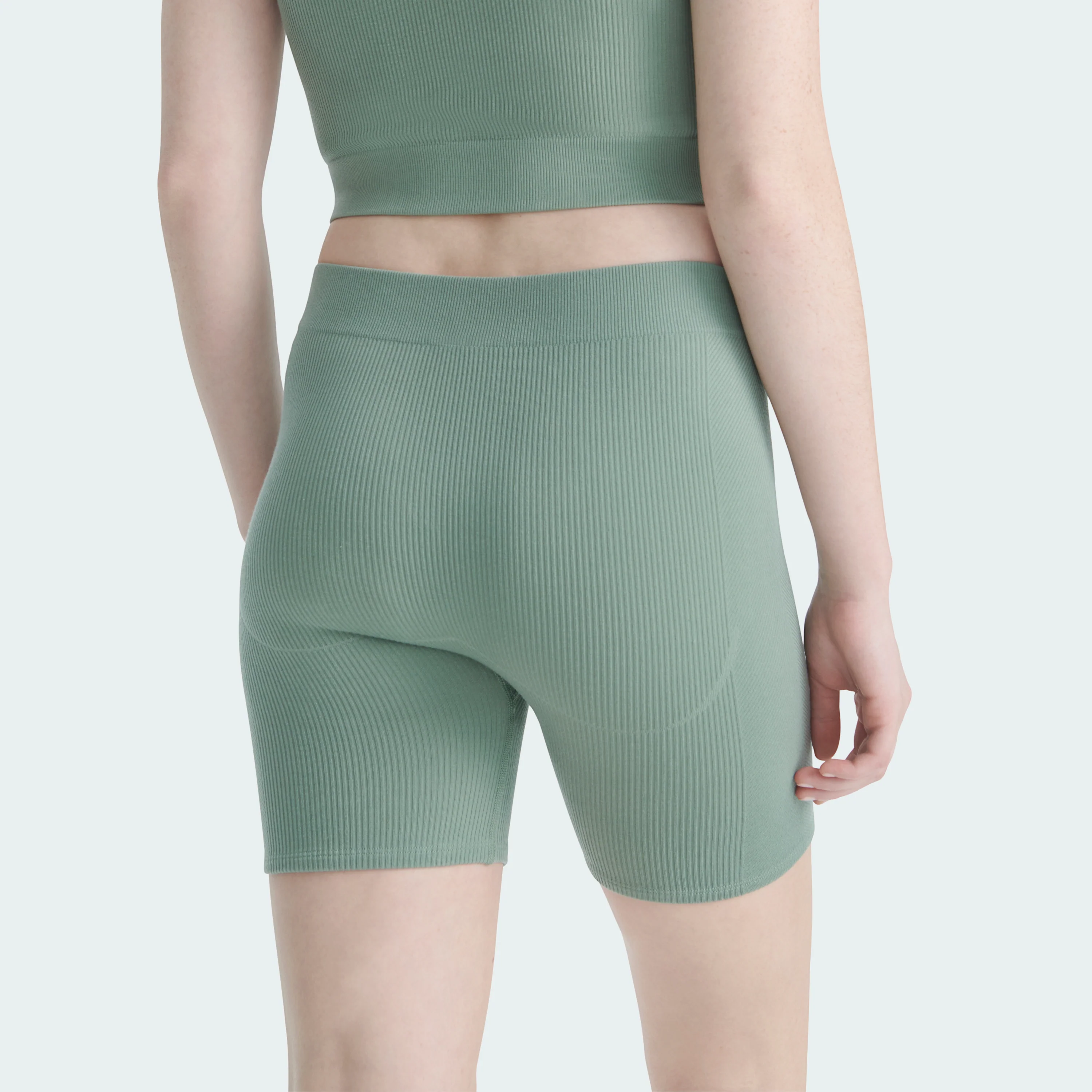 RIBBED SEAMLESS SHORT - Image 7